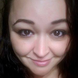 Meet your Posher, Tonia